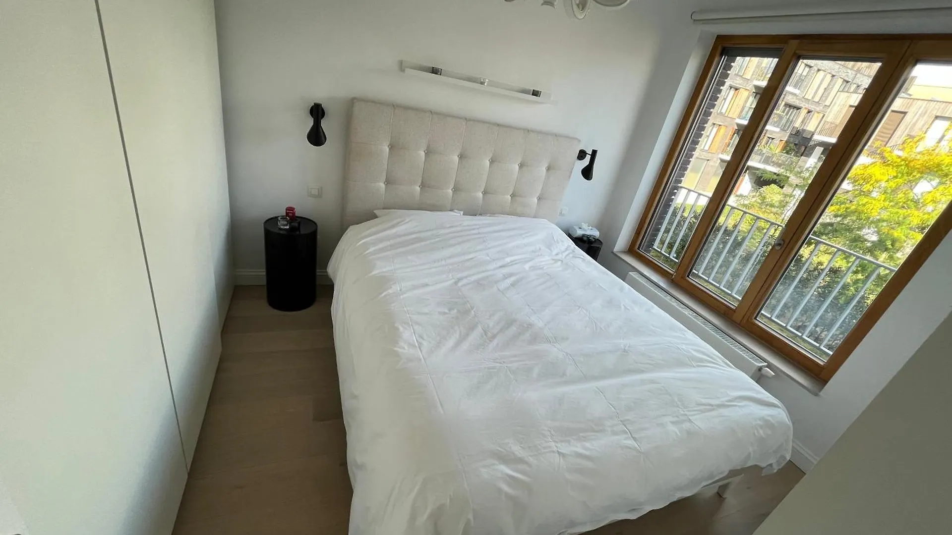 Luxury Apartment, Private Terrace & Free Parking Antwerp Apartment