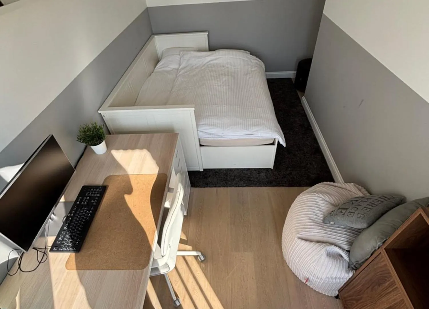 Luxury Apartment, Private Terrace & Free Parking Antwerp Belgium