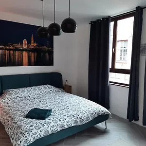 Apartment Center In Quiet Street & Airco, Antwerp