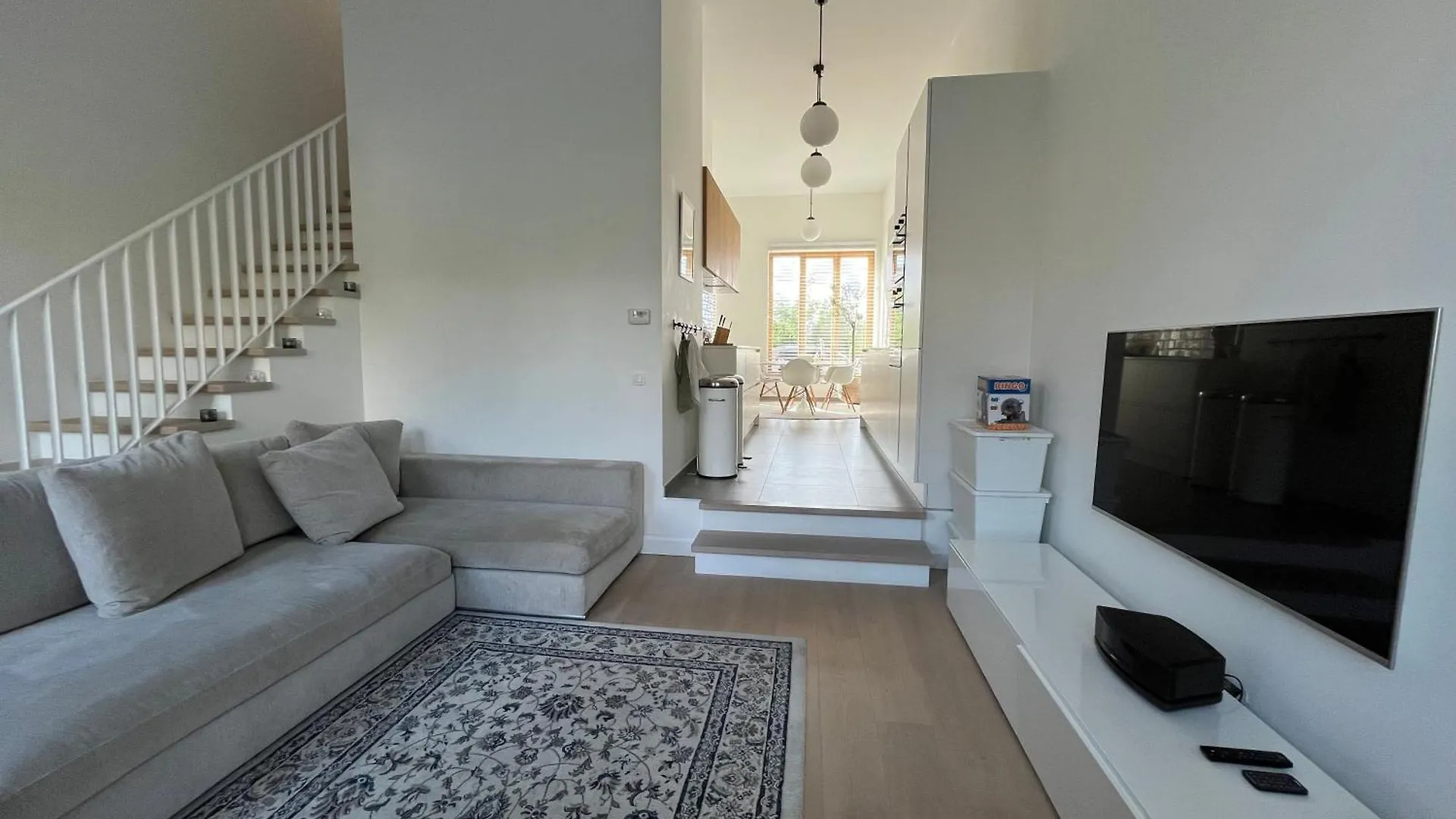 Luxury Apartment, Private Terrace & Free Parking Antwerp Apartment