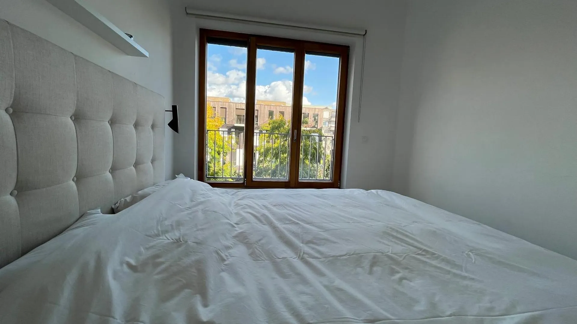 Luxury Apartment, Private Terrace & Free Parking Antwerp